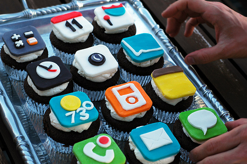 cool cupcakes designs. Yet So Yummy: Geeky Cupcakes